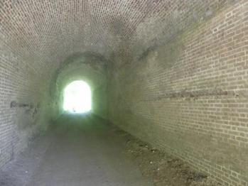 Tunnel1r